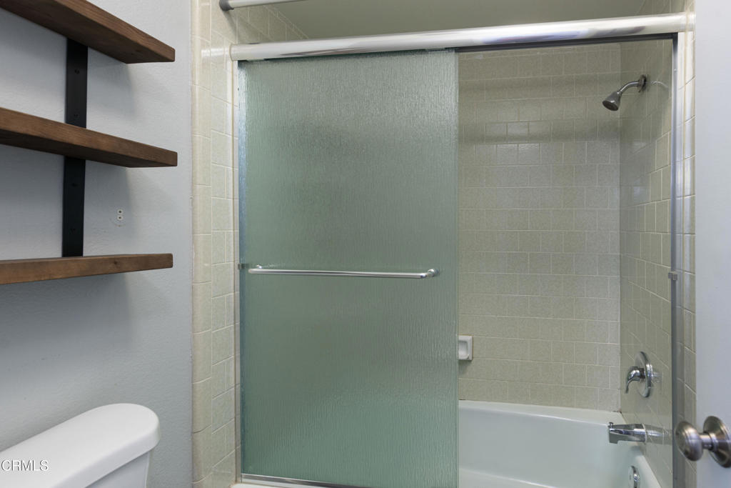 MLS #V1-33690 image #17