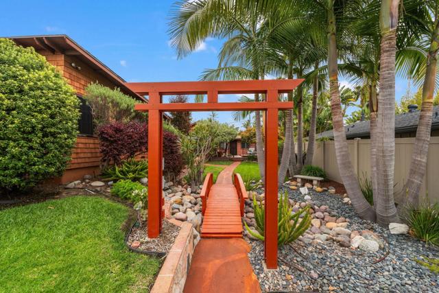 4573 4575 Massachusetts St, San Diego CA: https://media.crmls.org/mediaz/0251afe0-22e8-4e47-b4b5-310f730b2d24.jpg