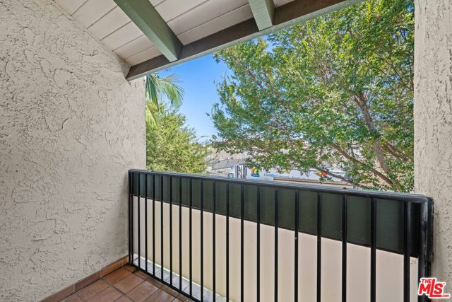 357 S El Camino Drive, Beverly Hills CA: https://media.crmls.org/mediaz/02521461-de9a-420b-be47-a6a0622484a7.jpg
