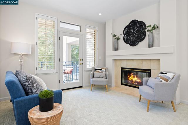 5920 Horsemans Canyon Dr, Walnut Creek CA: https://media.crmls.org/mediaz/02526576-d45b-4030-bd19-c708ce769e79.jpg