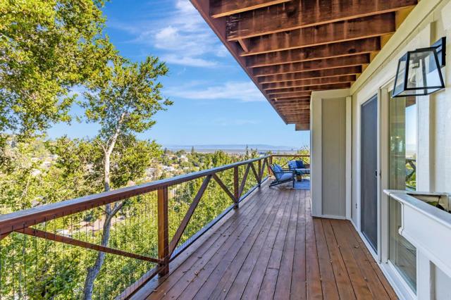 106 Madera Avenue, San Carlos CA: https://media.crmls.org/mediaz/0252c304-b4b9-463f-ae90-4bc819604a05.jpg