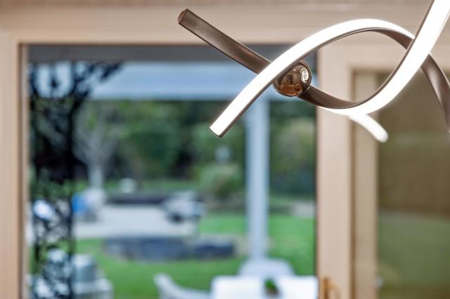 243 Selby Lane, Atherton CA: https://media.crmls.org/mediaz/02530f5b-8a9a-406e-9b5e-d4b9b5542b7d.jpg