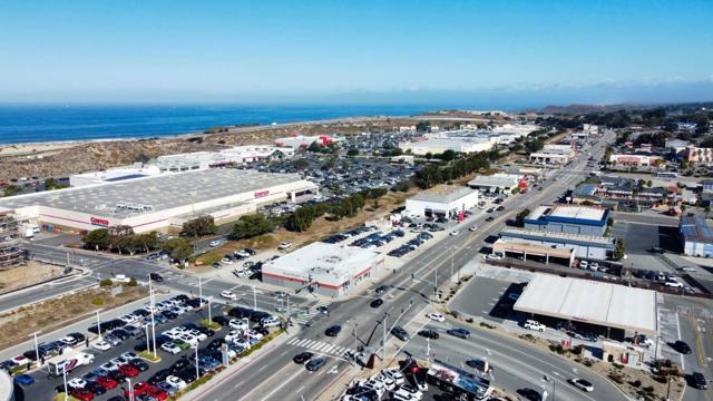 Image 11 of 58 For 1020 Auto Center Parkway