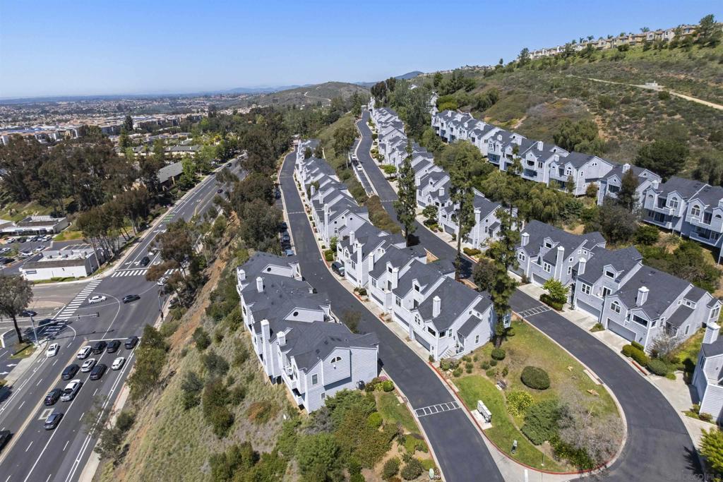 MLS #250031714SD img 31