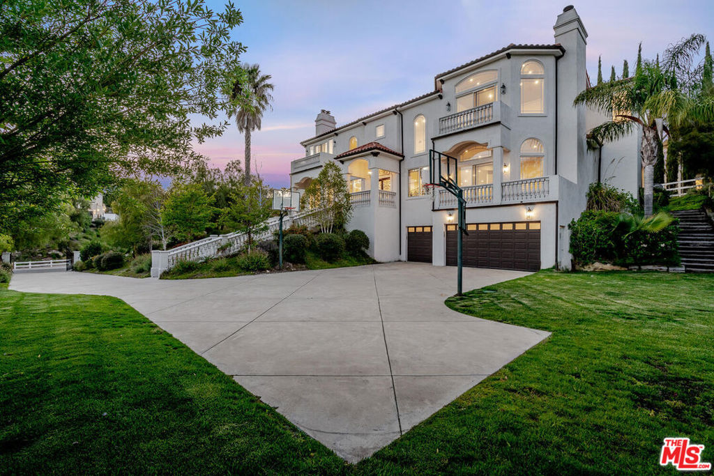 166 Dapplegray Road