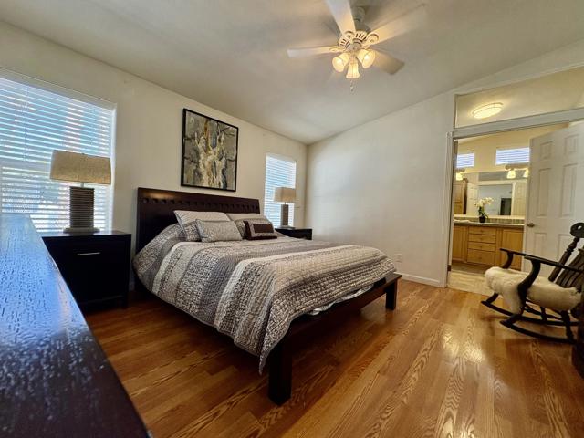 96 Sand Creek, Cathedral City CA: https://media.crmls.org/mediaz/02577348-a879-44c2-9efa-5d42d5cd7cab.jpg