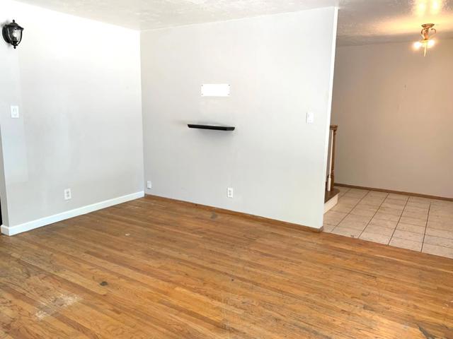 1906 Somersworth Drive, San Jose CA: https://media.crmls.org/mediaz/0257d966-77fa-45fd-b9ca-e74c36d60ce1.jpg