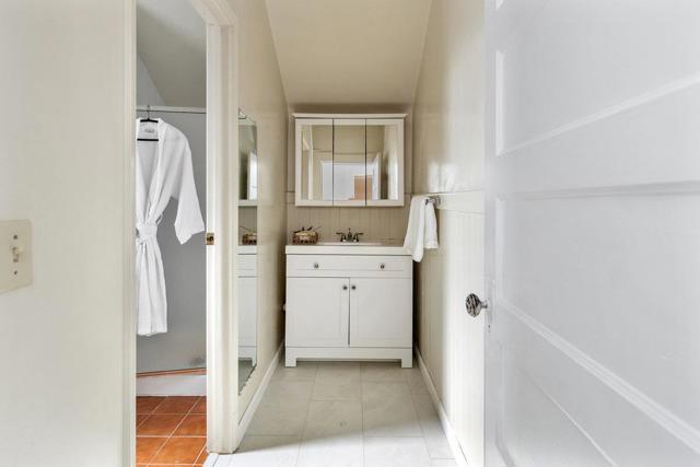 270 Andover Street, San Francisco CA: https://media.crmls.org/mediaz/0258ab0b-2394-47ec-a550-0d49a21ab814.jpg