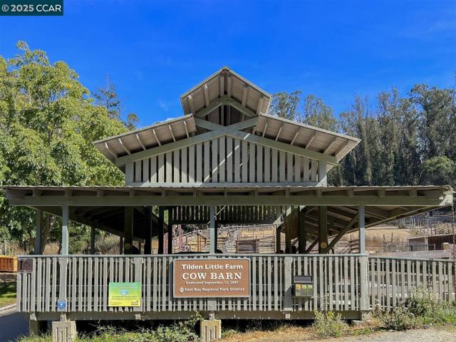 1511 Olive Ave, Richmond CA: https://media.crmls.org/mediaz/0259f274-8e9a-458f-ac43-1f97066ed7fd.jpg