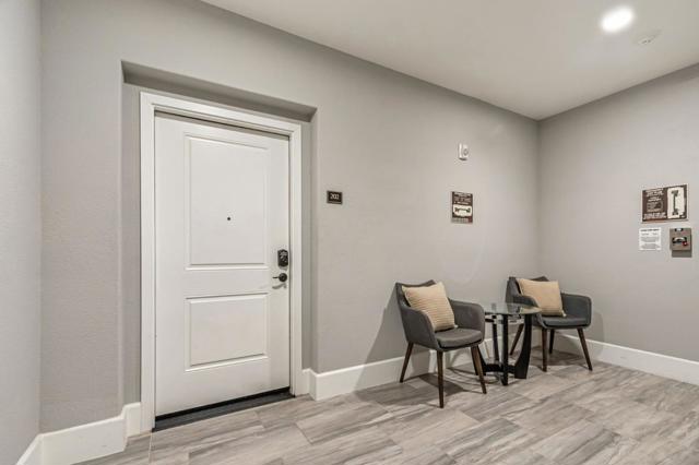 1057 Foxglove Place, San Jose CA: https://media.crmls.org/mediaz/025a4b48-3c20-400a-be81-c3516ced2282.jpg