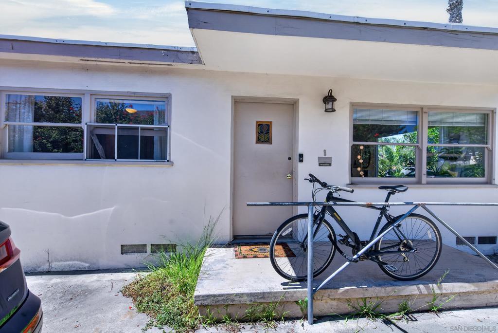 819 Law Street - photo 19