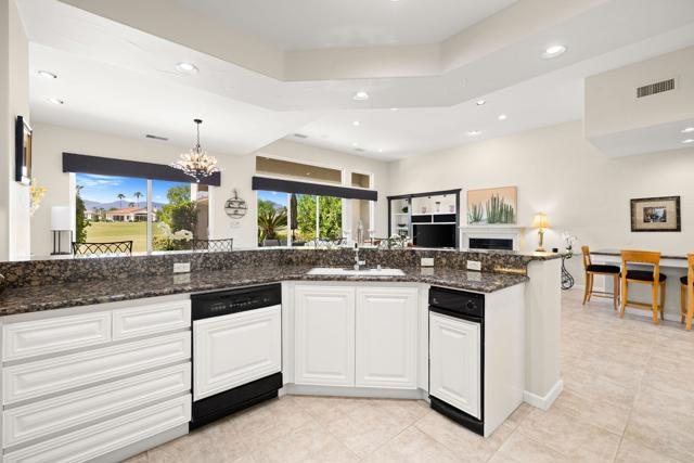 727 Arrowhead Drive, Palm Desert, CA 92211