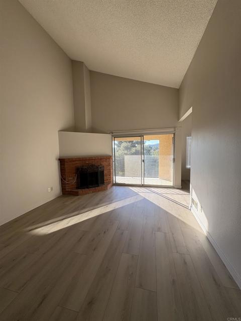 Detail Gallery Image 5 of 16 For 31320 Club Vista Ln, Bonsall,  CA 92003 - 2 Beds | 2/1 Baths