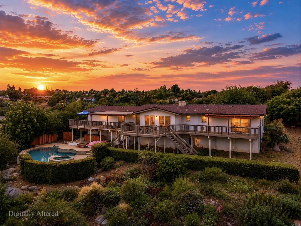 1052 Ranchito Vista