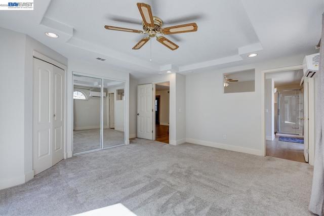 8524 Oak Harbour Ct, Fair Oaks CA: https://media.crmls.org/mediaz/025ce806-0b5f-4287-8009-3b137cec50bf.jpg