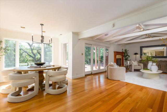 50 Bear Gulch Drive, Portola Valley CA: https://media.crmls.org/mediaz/025d898d-2813-4d5a-88bf-7e1efbe357e3.jpg