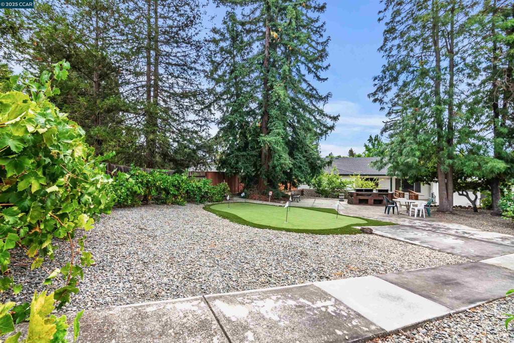 540 Hamilton Way