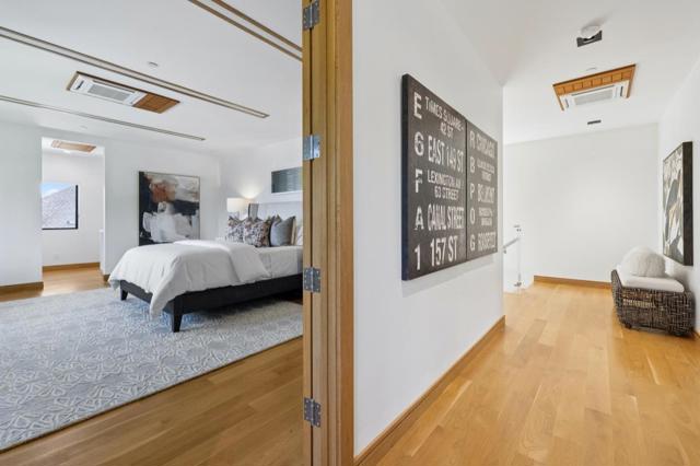 33 Highland Avenue, Burlingame CA: https://media.crmls.org/mediaz/025e4e3b-423e-43e2-b781-ed714f9b5d67.jpg