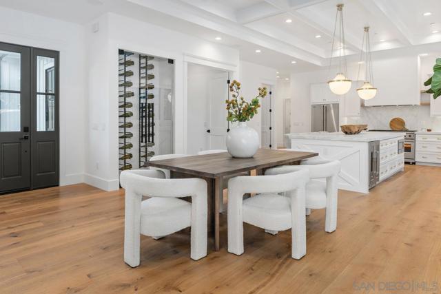 804 Hygeia, Encinitas CA: https://media.crmls.org/mediaz/025eaac5-ad4a-4d50-9423-b9fe7fd54ae6.jpg