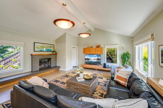 210 Venetian Road, Aptos CA: https://media.crmls.org/mediaz/025f8884-2adb-4eb3-a20f-cb5dc3485a64.jpg