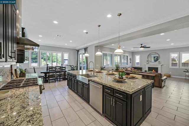 5057 Volterra Ct, Dublin CA: https://media.crmls.org/mediaz/025f9974-2e90-42ec-897e-5d2a7fe8acc4.jpg