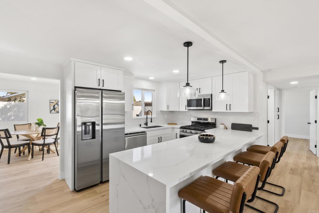 2333 Mission Avenue - photo 10