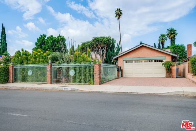 8145 Varna Avenue photo 1