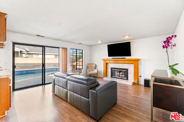 7637 Brunache Street, Downey CA: https://media.crmls.org/mediaz/0261cde8-3783-44ae-a6db-a1638f4d319e.jpg