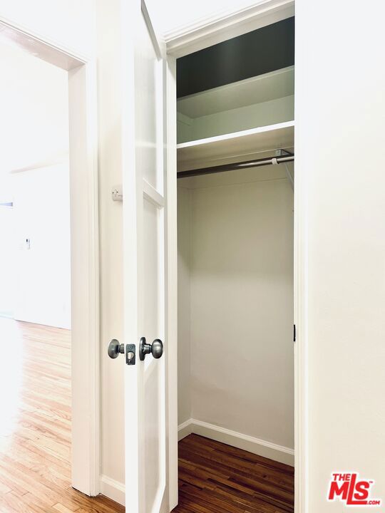 1839 N NORMANDIE Avenue, Los Angeles CA: https://media.crmls.org/mediaz/02620b94-c15f-42f9-ae17-17256da6ad9f.jpg