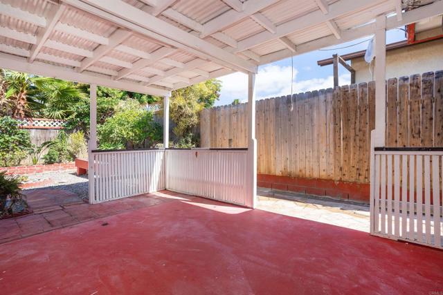 1441 Peacock Blvd, Oceanside CA: https://media.crmls.org/mediaz/02624b6f-4719-47a4-b1a9-84cf2ffc29b7.jpg