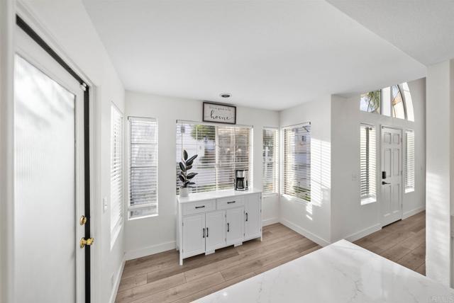 Detail Gallery Image 8 of 39 For 3863 Settineri Ln, Spring Valley,  CA 91977 - 3 Beds | 2/1 Baths