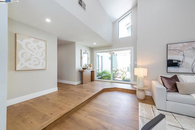 Image 10 of 54 For 32996 Soquel St
