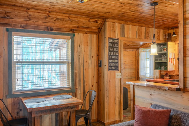 40114 Esterly Lane, Big Bear CA: https://media.crmls.org/mediaz/0263a8c4-7c49-417e-9f0d-82afc1b78c00.jpg