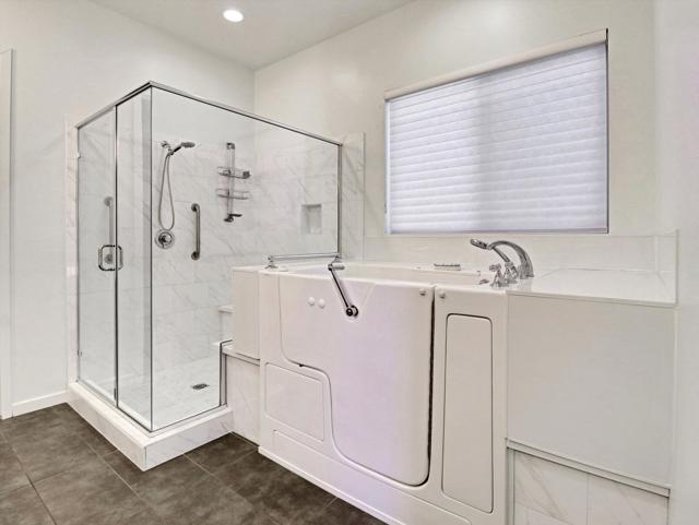 1702 Sienna Court, Palm Springs CA: https://media.crmls.org/mediaz/0263eada-ae9e-4e02-8ff0-0b5afdc85157.jpg