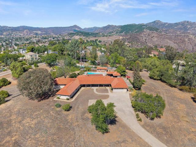 Image 34 of 53 For 2652 Mountain View Dr