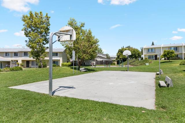 1810 Queen Victoria Way, San Jose CA: https://media.crmls.org/mediaz/0264dcf4-afed-4e12-8192-cae0c26c76b2.jpg