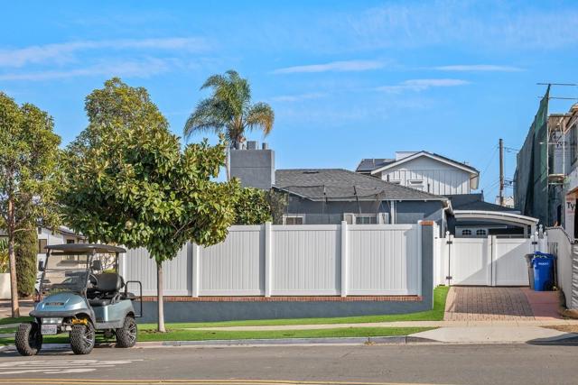 800 3rd St, Coronado CA: https://media.crmls.org/mediaz/02653be1-f228-4397-9a54-28d792c12d94.jpg