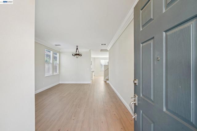 4902 Alterra Way, Sacramento CA: https://media.crmls.org/mediaz/0266bf46-2ca8-46fa-a3a7-944a8f6737b0.jpg