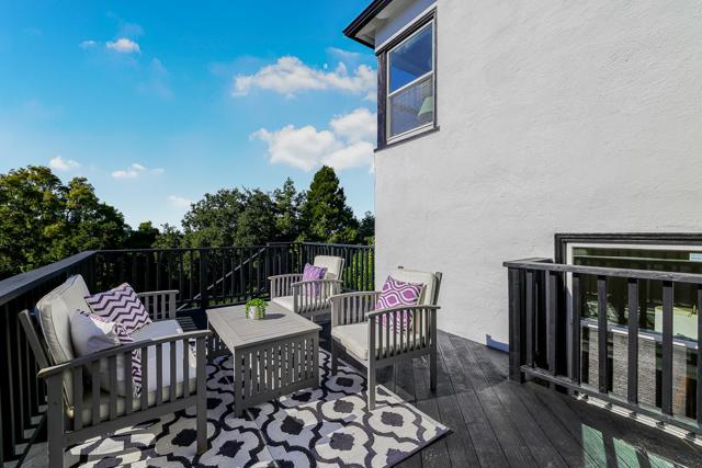 4715 Davenport Avenue, Oakland CA: https://media.crmls.org/mediaz/0266d4a2-94e4-4aba-b461-69a4f7abfce1.jpg