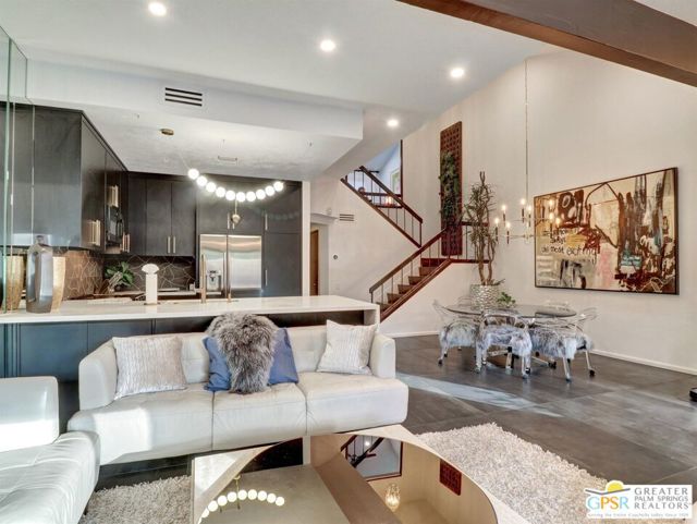 73429 Foxtail Lane, Palm Desert CA: https://media.crmls.org/mediaz/02676009-a6cc-442f-a73a-492086814552.jpg