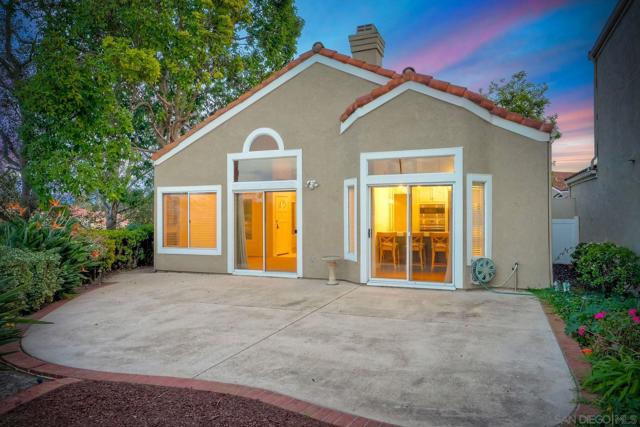 15638 Royal Crown Row, San Diego CA: https://media.crmls.org/mediaz/02685890-461e-4bfd-9375-d5584e4709da.jpg