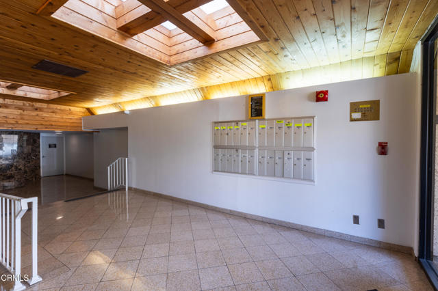 Detail Gallery Image 23 of 26 For 5135 Zelzah Ave #107,  Encino,  CA 91316 - 2 Beds | 2 Baths