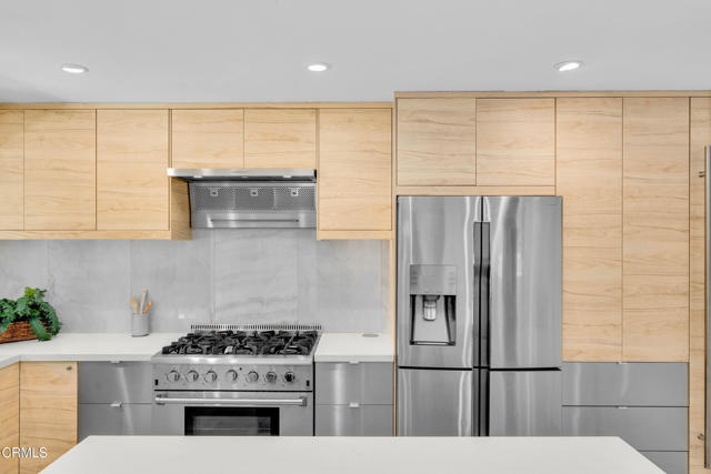 684 Orange Drive, Sierra Madre CA: https://media.crmls.org/mediaz/0269651e-64eb-49c9-8478-97f5c76badb2.jpg