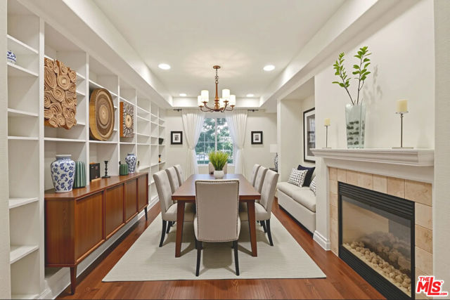 12975 Agustin Place, Playa Vista CA: https://media.crmls.org/mediaz/02699529-04dd-4644-ac67-f74a183c6483.jpg