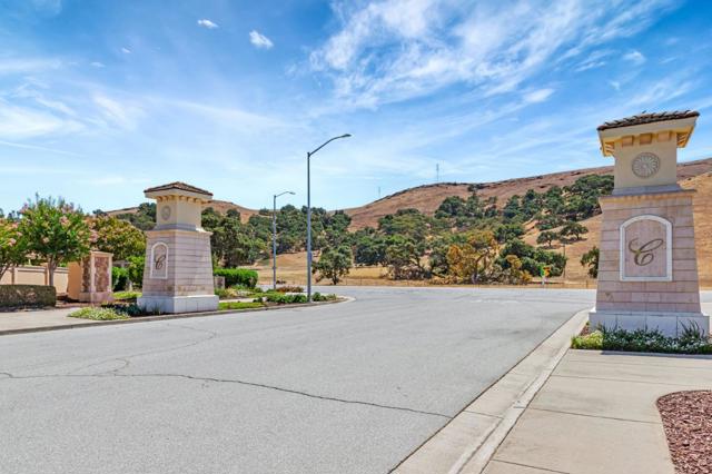 19175 Saffron Drive, Morgan Hill CA: https://media.crmls.org/mediaz/0269ae61-ee4e-4d26-a965-4e69c0eb688b.jpg