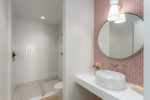 6260 Waverly Avenue, La Jolla CA: https://media.crmls.org/mediaz/0269bed7-6adb-404e-9695-e533629ca5b7.jpg