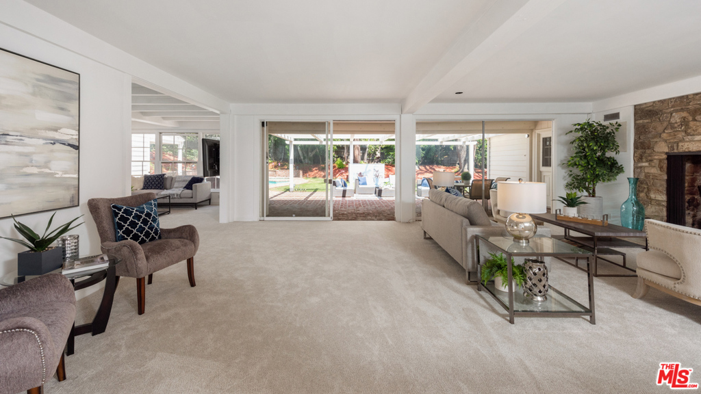 926 N Alpine Drive
