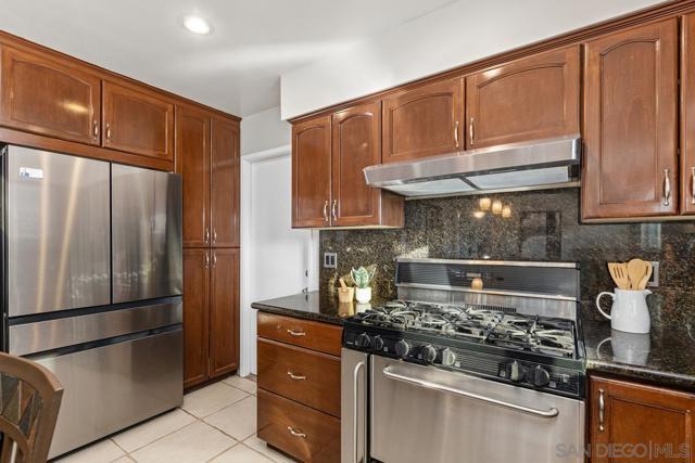 10190 Madrid Way, Spring Valley CA: https://media.crmls.org/mediaz/026a4930-ca70-48be-983a-bb8840b4b30a.jpg