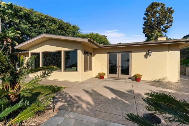 Detail Gallery Image 8 of 54 For 425 11th St, Del Mar,  CA 92014 - 3 Beds | 2 Baths