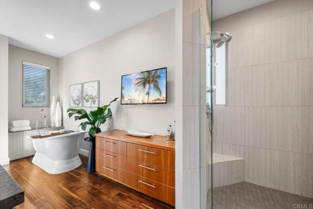 Detail Gallery Image 25 of 40 For 614 Ocean View Ave, Encinitas,  CA 92024 - 4 Beds | 4/1 Baths